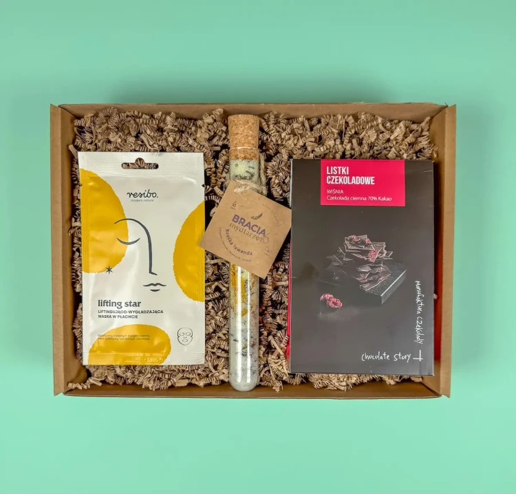 box-prezentowy-lawenda-i-czekolada.webp